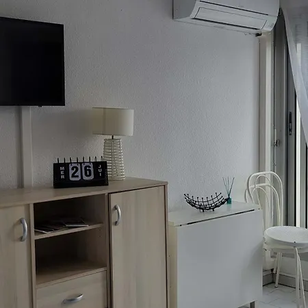 Climatise Avec Parking Au Couchant Apartment